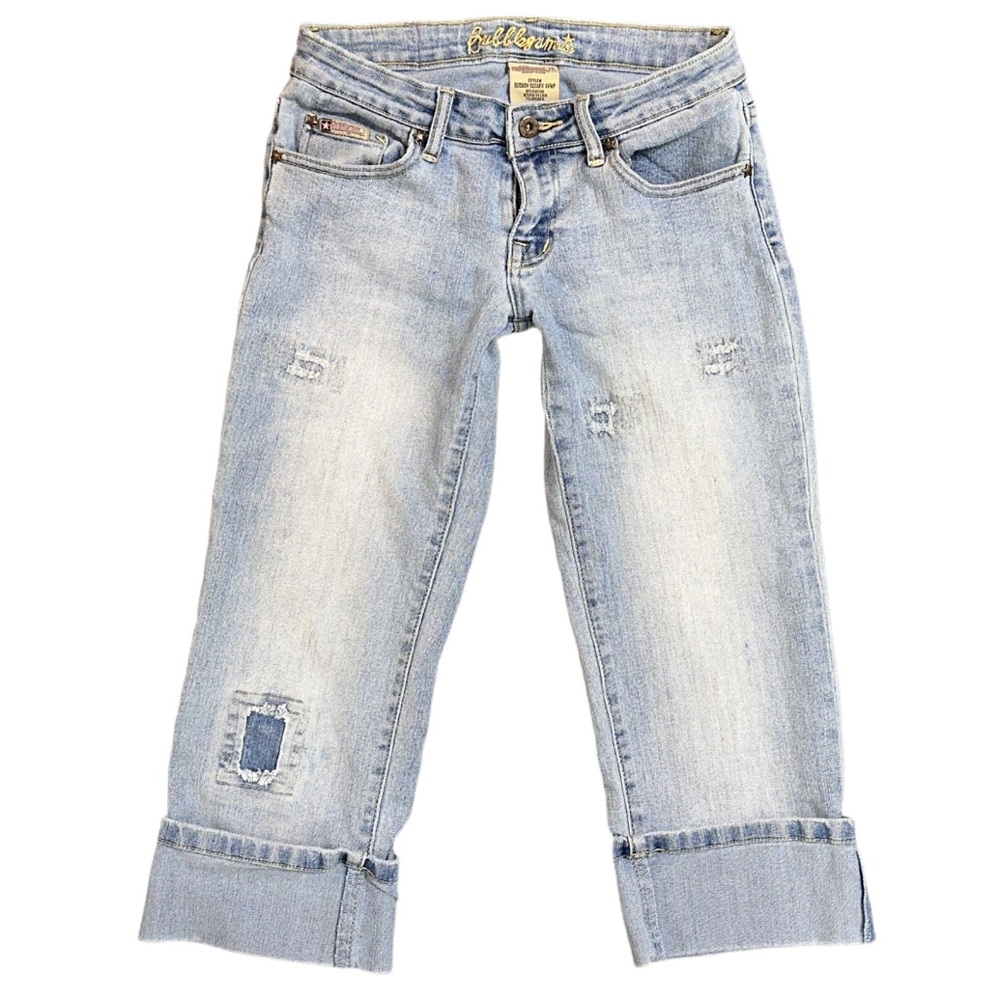 Y2K BUBBLEGUM women's lightwash faded + distressed lowrise capri's, 5/6.